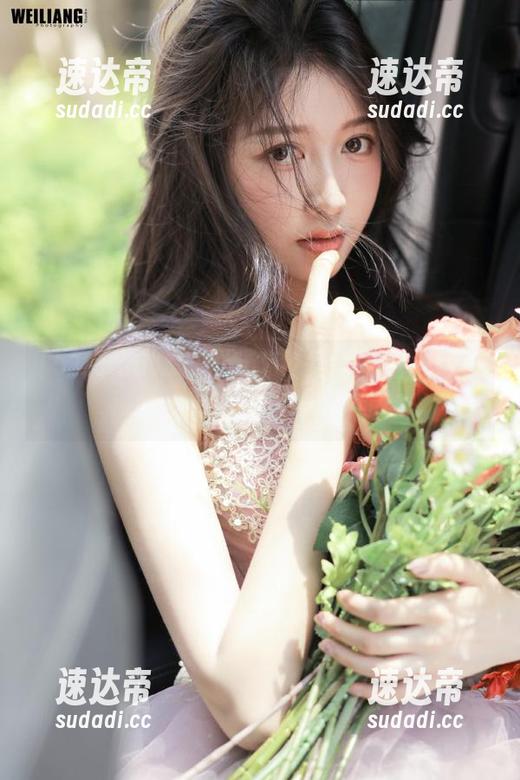 51.com直达下载神器，妹子陪你一起瓜分精彩瞬间