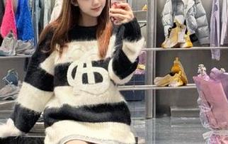 少女分享吃瓜网站51c朝阳群众传送门，苹果版本下载全教程！