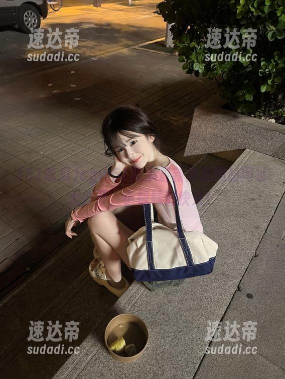 cgw51吃瓜最新消息网站网址大公开，小姐妹们快来！