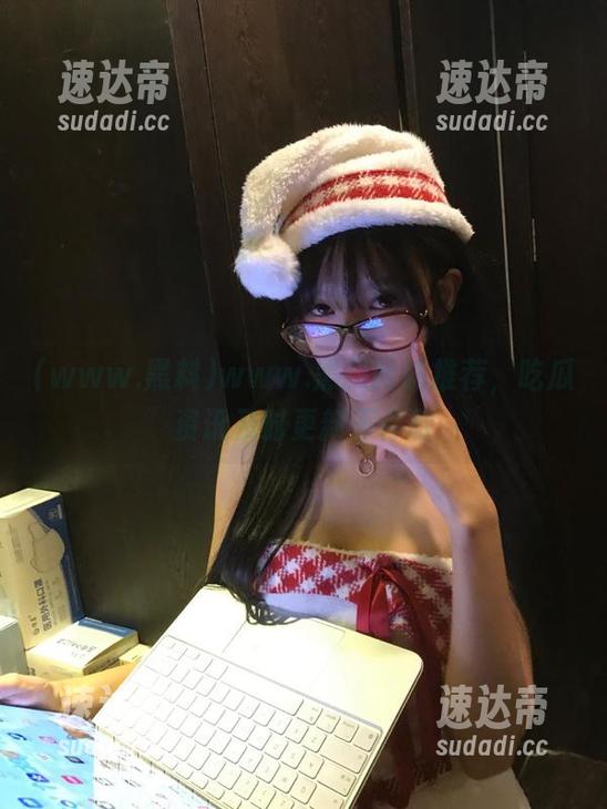 www.黑料网站推荐，吃瓜资讯及时更新不停歇