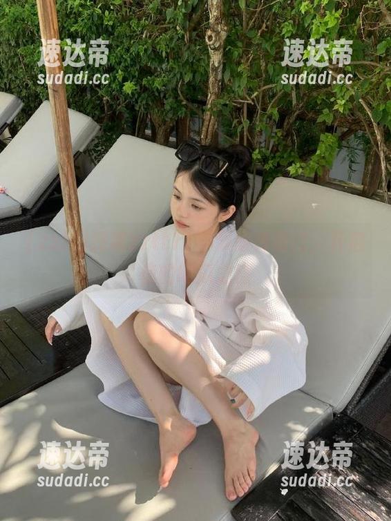 探秘zztt11苹果版传送门，开启你的吃瓜之旅