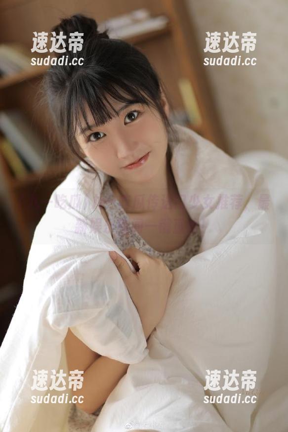 九一吃瓜传送门少女推荐，最新娱乐新闻一键直达！