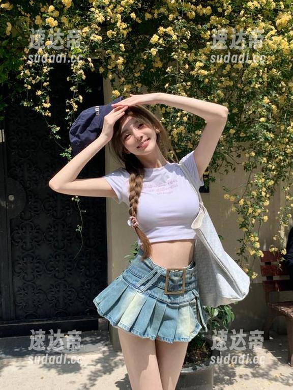 永久保存吃瓜网入口，首页上的妹子最爱吃瓜平台