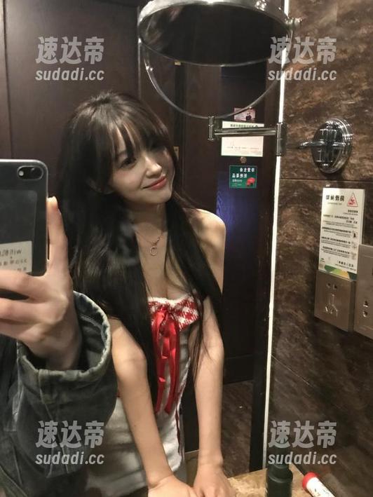 惊爆“反差吃瓜黑料事件”，第一时间关注吃瓜黑料App：www.chiguabml.com