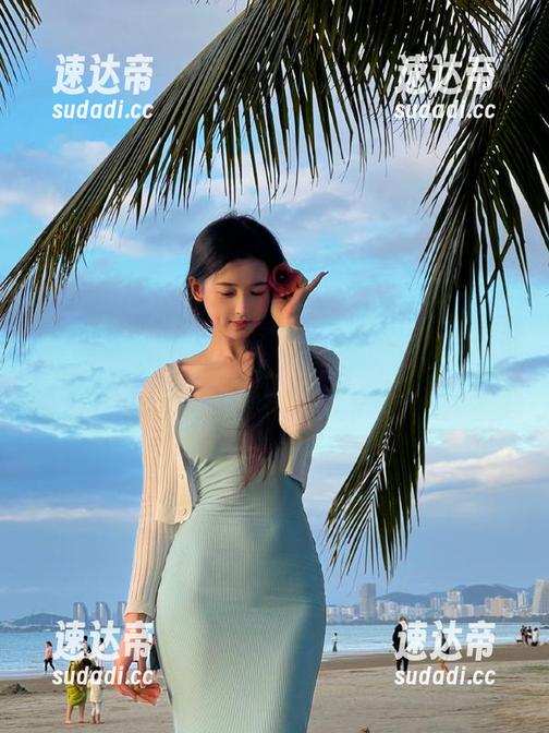 黑料51官网狂欢进行时，妹子陪你一起吃遍所有瓜