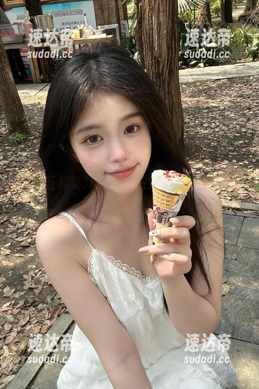 跟着妹子在黑料正能量在线解锁更多精彩黑料！
