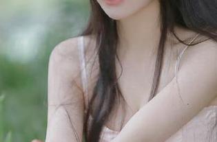 少女强烈推荐《黑料社官网》链接，随时追踪爆料热点